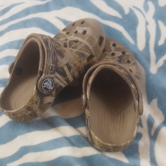 newborn camo crocs